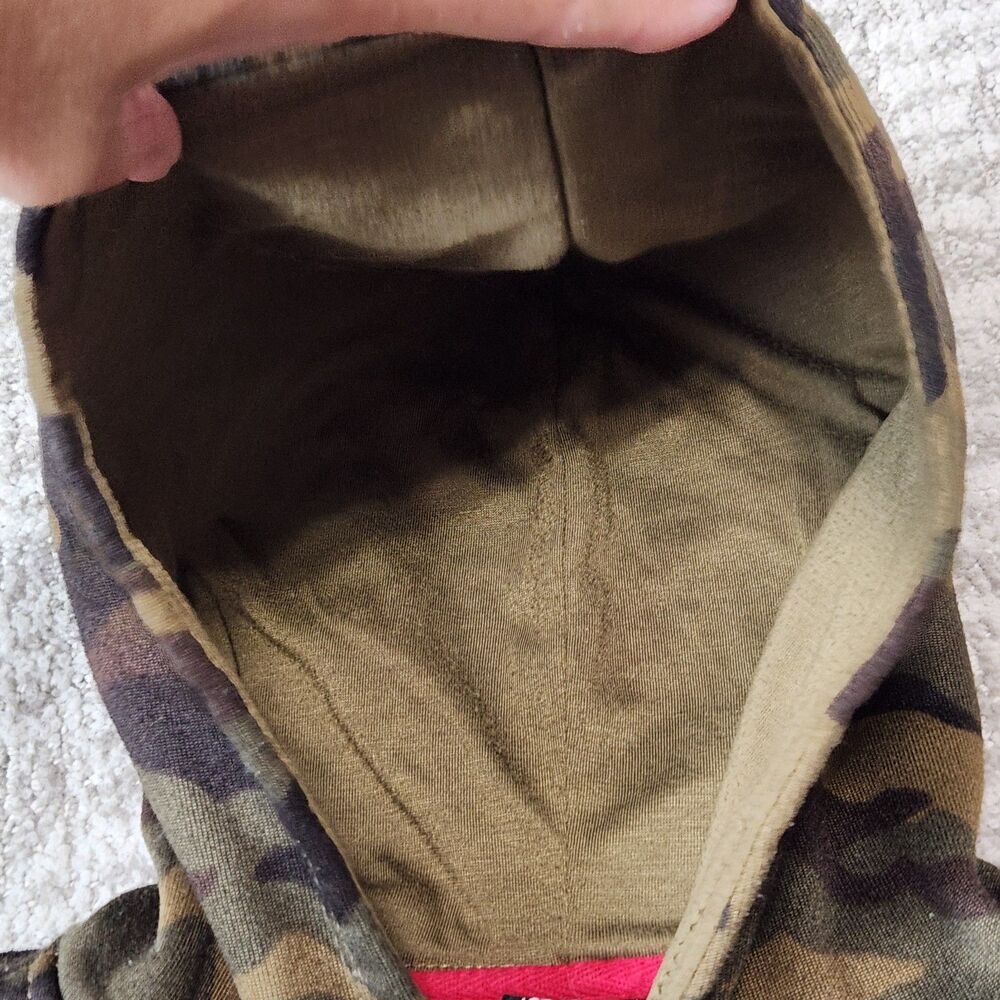 NFL Tampa Bay Buccaneers Youth Camo Hoodie Sweatshirt Size Large 14-16 - Picture 6 of 11